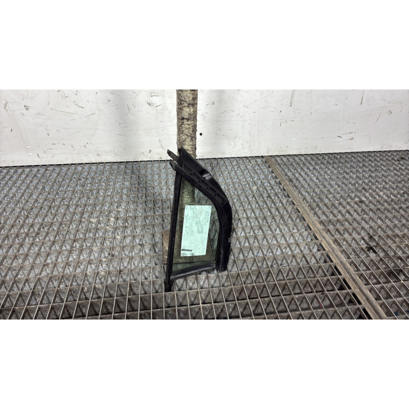 Custode avant gauche (porte) TOYOTA YARIS 2 Photo n°4