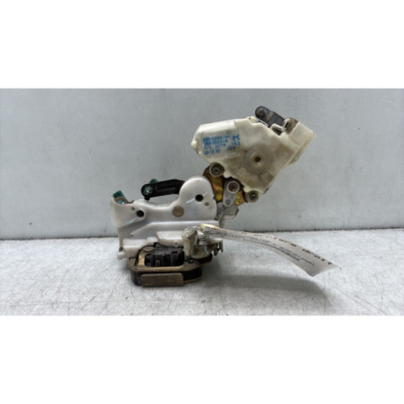 Serrure arriere droit NISSAN ALMERA TINO Photo n°1