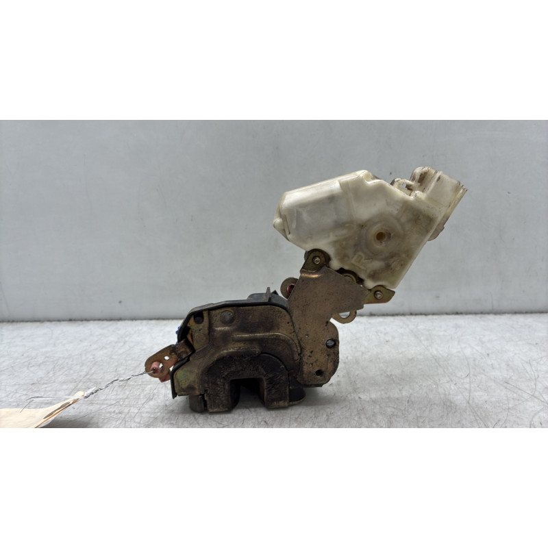 Serrure avant gauche NISSAN ALMERA TINO Photo n°3