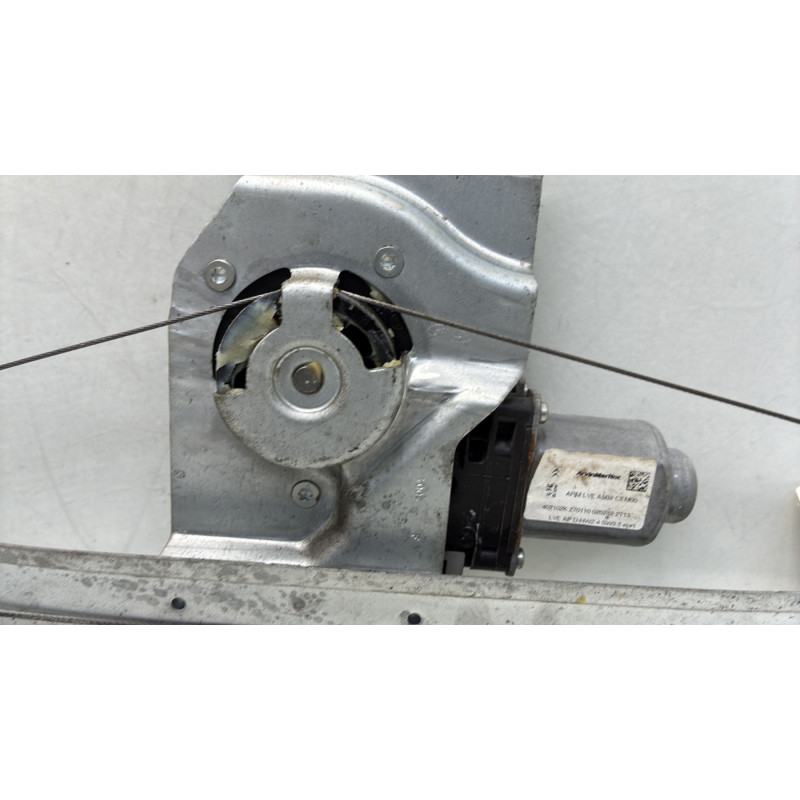 Leve vitre electrique avant droit PEUGEOT PARTNER 2 Photo n°9