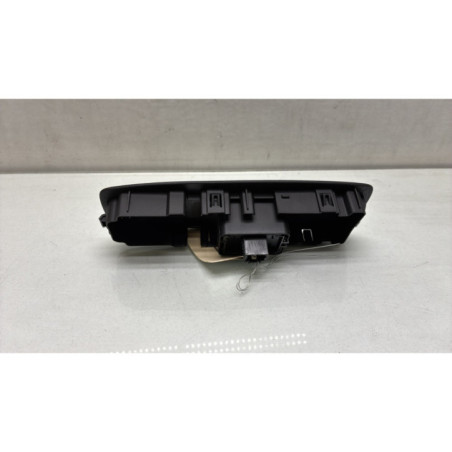 Interrupteur de leve vitre avant droit RENAULT SCENIC 4