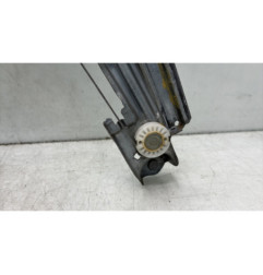 Leve vitre electrique avant droit RENAULT SCENIC 4