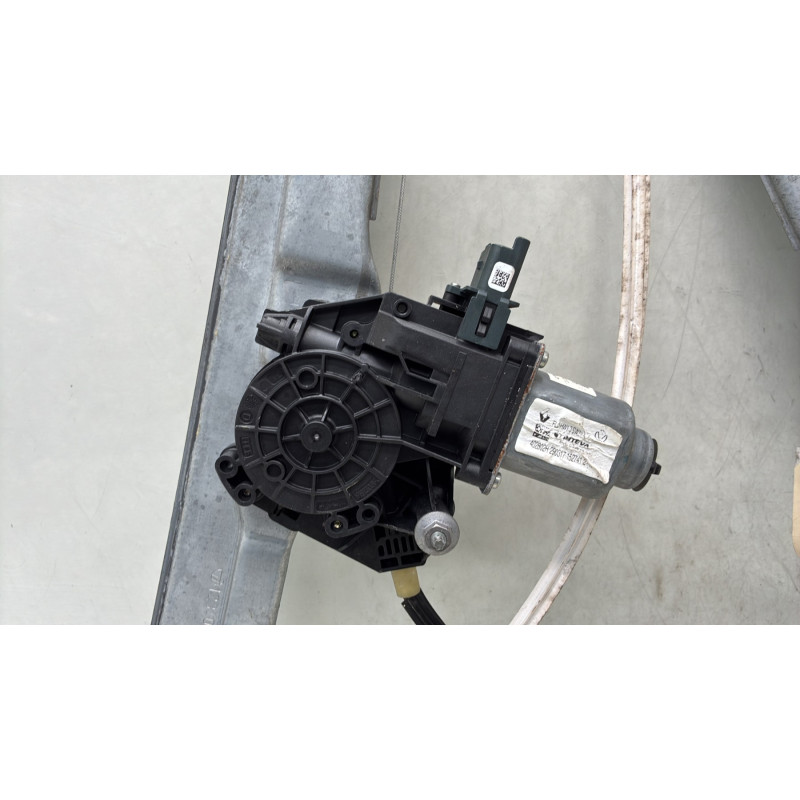 Leve vitre electrique avant gauche RENAULT SCENIC 4 Photo n°2