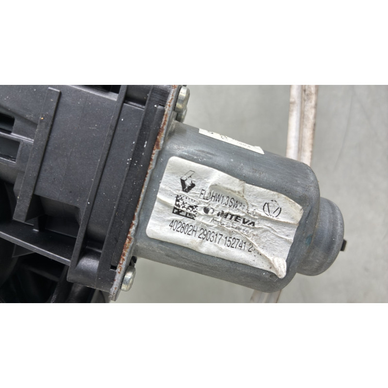 Leve vitre electrique avant gauche RENAULT SCENIC 4 Photo n°3