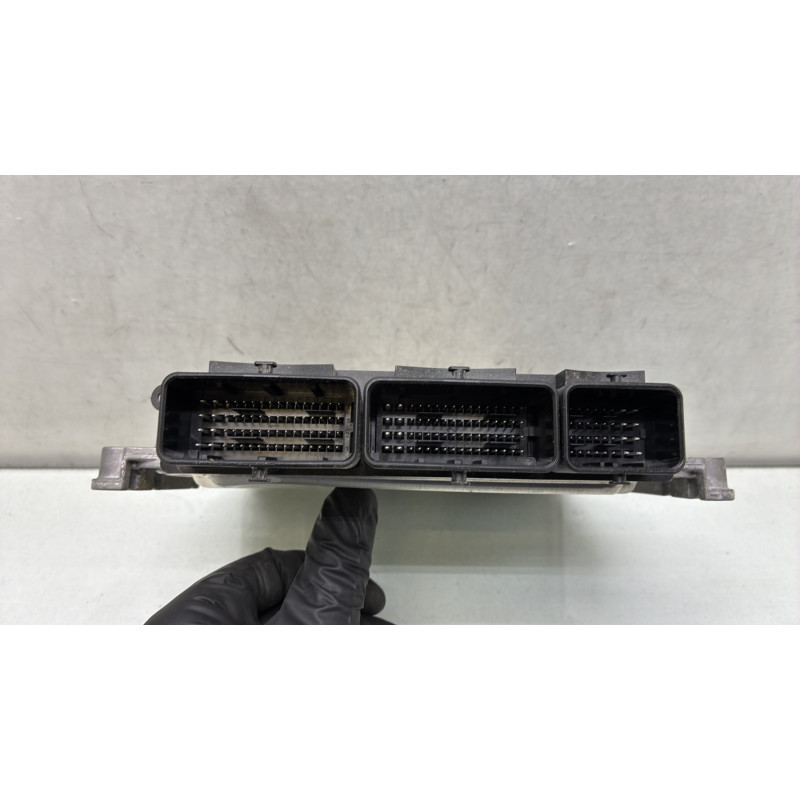 Calculateur moteur RENAULT SCENIC 4 Photo n°3