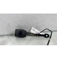 Attache ceinture avant droit MERCEDES CLASSE A 169