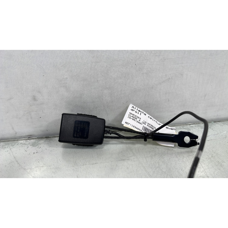 Attache ceinture avant droit MERCEDES CLASSE A 169 Photo n°4