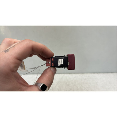 Bouton de warning PEUGEOT PARTNER 2