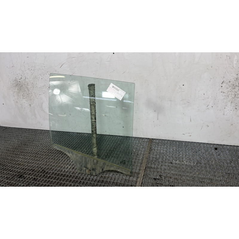 Vitre arriere droit BMW X3 F25 Photo n°3