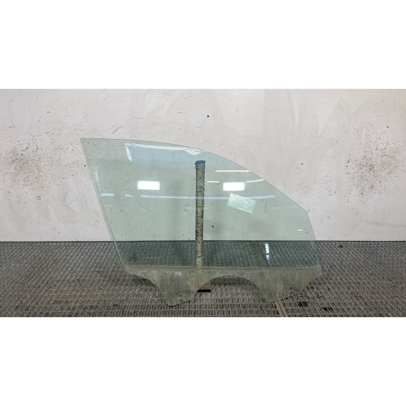 Vitre avant droit BMW X3 F25 Photo n°1