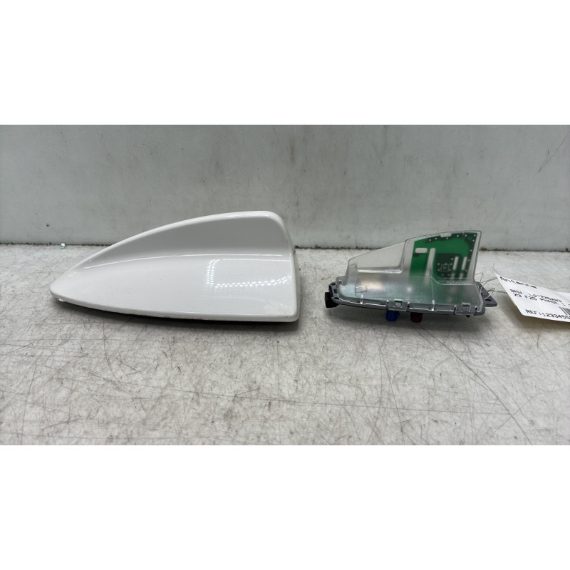 Antenne BMW X3 F25 Photo n°1