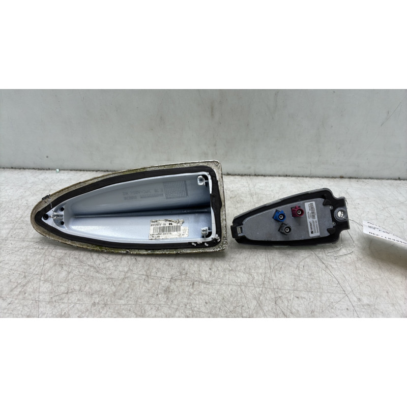 Antenne BMW X3 F25 Photo n°2