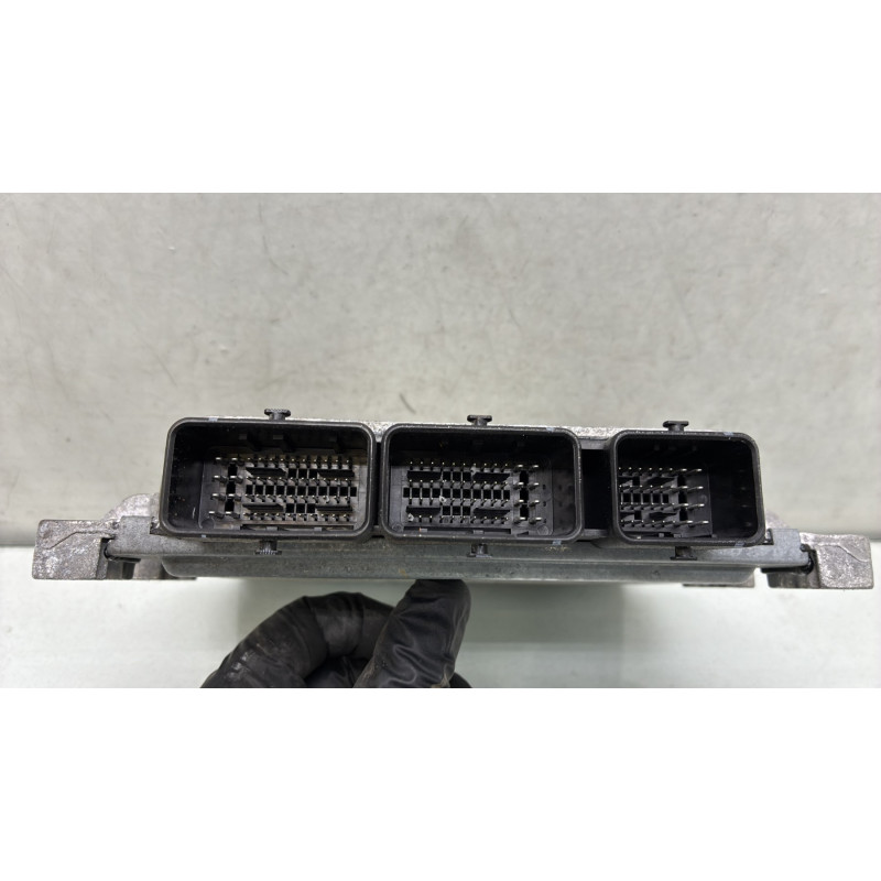 Calculateur moteur FORD MONDEO 3 Photo n°3