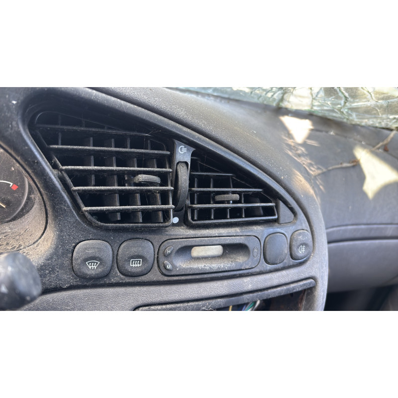 Leve vitre electrique avant droit FORD FIESTA 4 Photo n°20