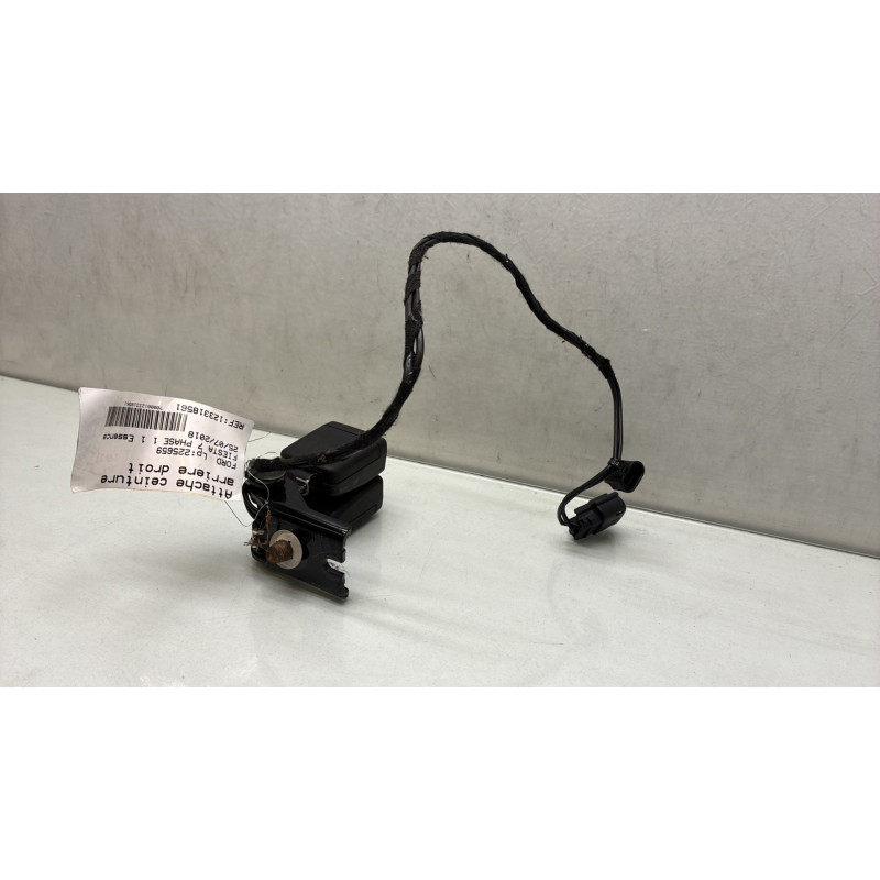 Attache ceinture arriere droit FORD FIESTA 7 Photo n°2