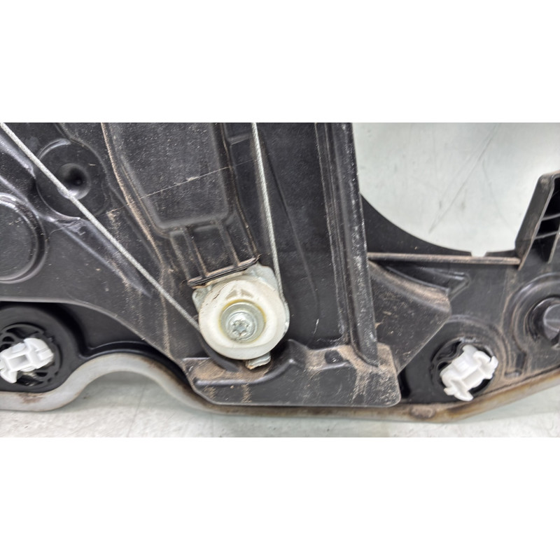 Leve vitre electrique avant droit FORD FIESTA 7 Photo n°7
