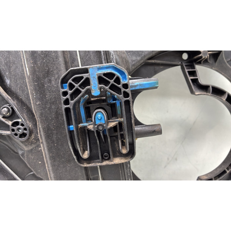 Leve vitre electrique avant droit FORD FIESTA 7 Photo n°8