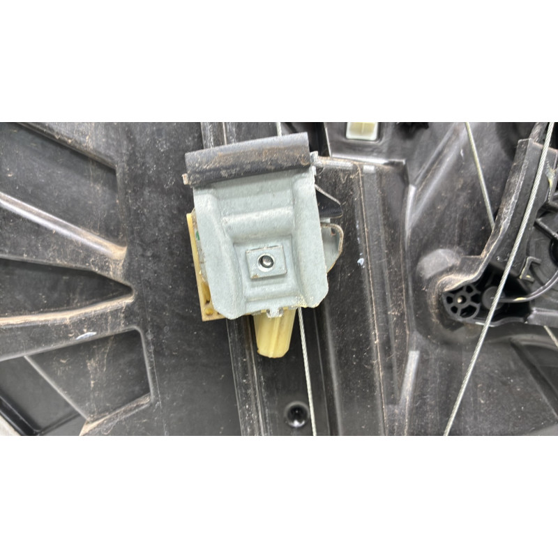Leve vitre electrique avant droit FORD FIESTA 7 Photo n°11