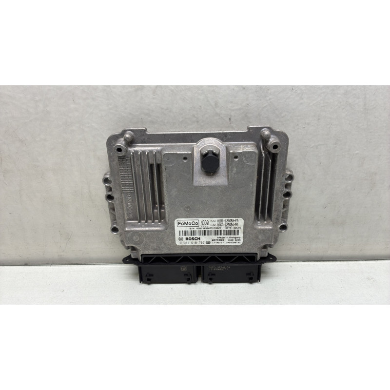 Calculateur moteur FORD FIESTA 7 Photo n°1