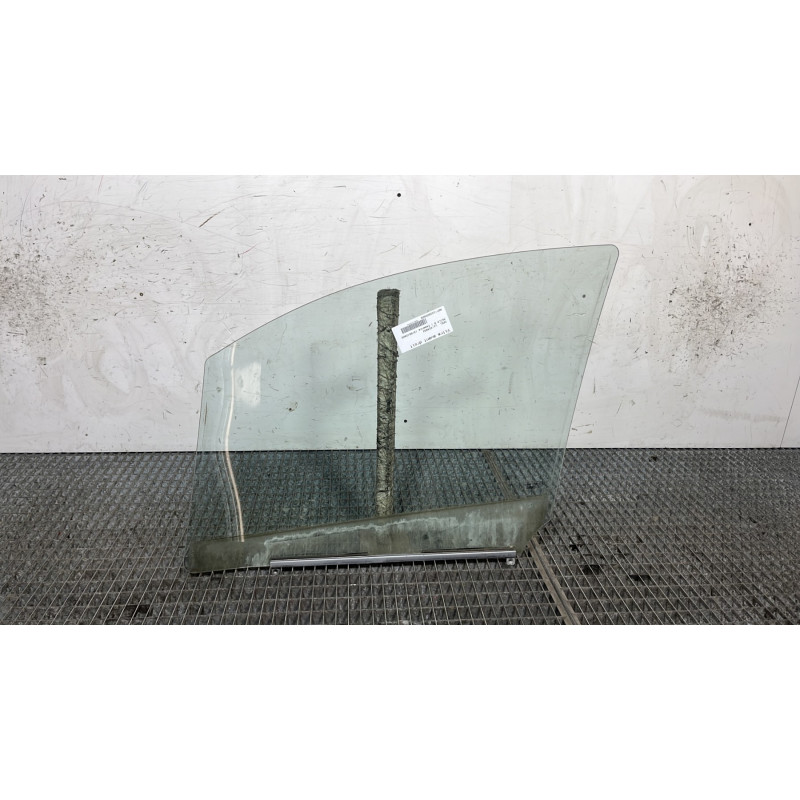 Vitre avant droit OPEL AGILA B Photo n°4