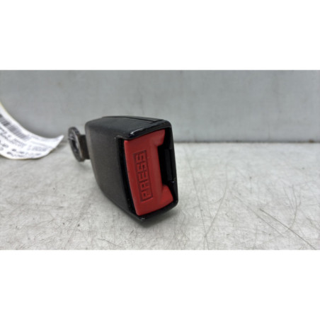 Attache ceinture arriere droit RENAULT TWINGO 1