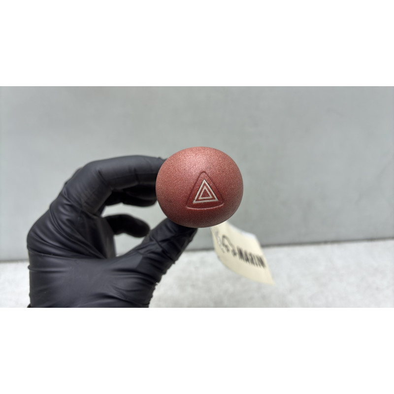 Bouton de warning RENAULT TWINGO 1 Photo n°1