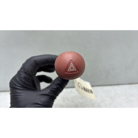 Bouton de warning RENAULT TWINGO 1 Photo n°1