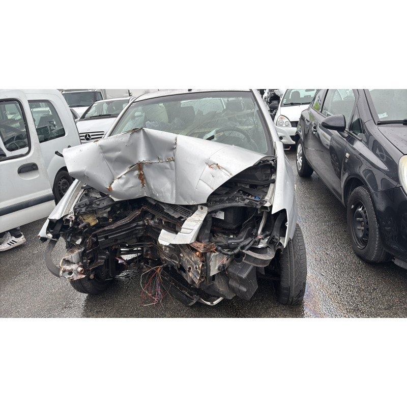 Feu arriere stop central HYUNDAI GETZ Photo n°5
