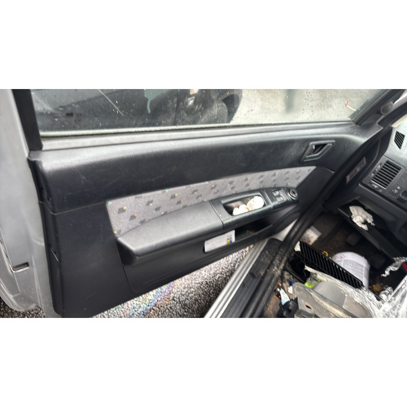 Feu arriere stop central HYUNDAI GETZ Photo n°13