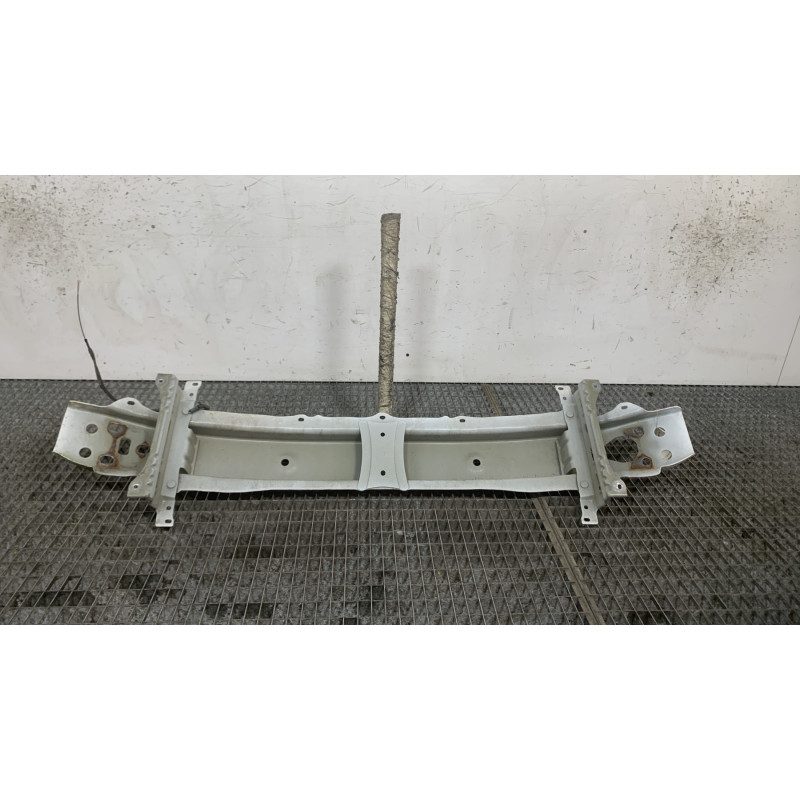 Renfort pare choc avant (traverse) TOYOTA YARIS 3 Photo n°4