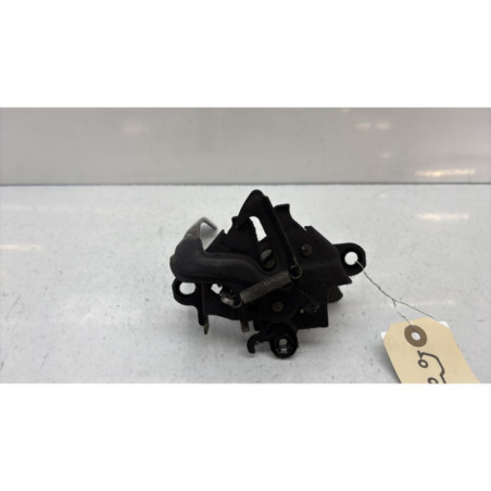 Fermeture de capot TOYOTA YARIS 3 Photo n°1