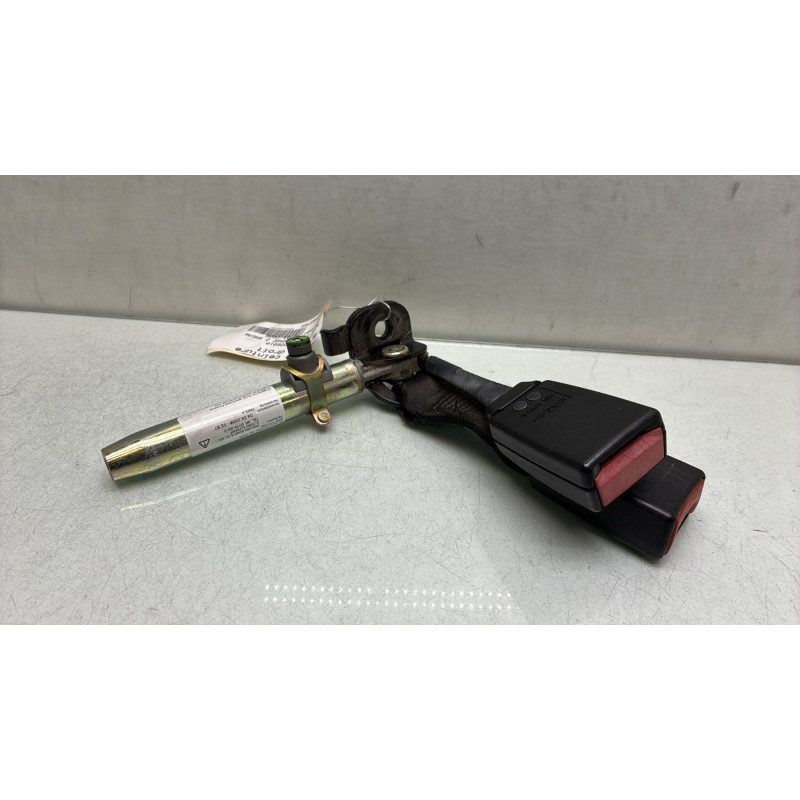 Pretensionneur de ceinture arriere droit MERCEDES CLASSE C 203 Photo n°1