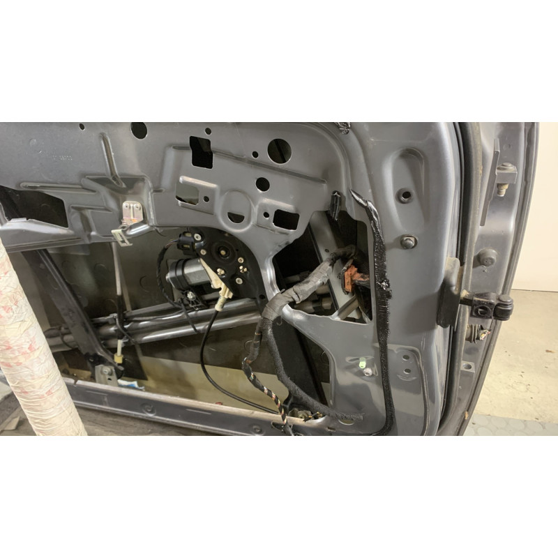Porte avant gauche BMW SERIE 5 E61 Photo n°7