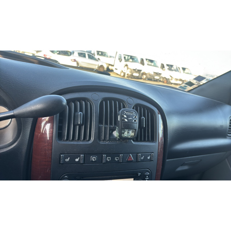 Feu arriere principal droit (feux) CHRYSLER GRAND VOYAGER 4 Photo n°20