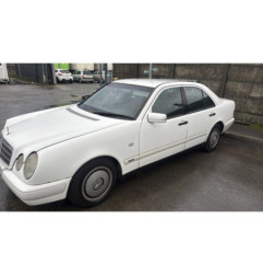 Neiman MERCEDES CLASSE E 210