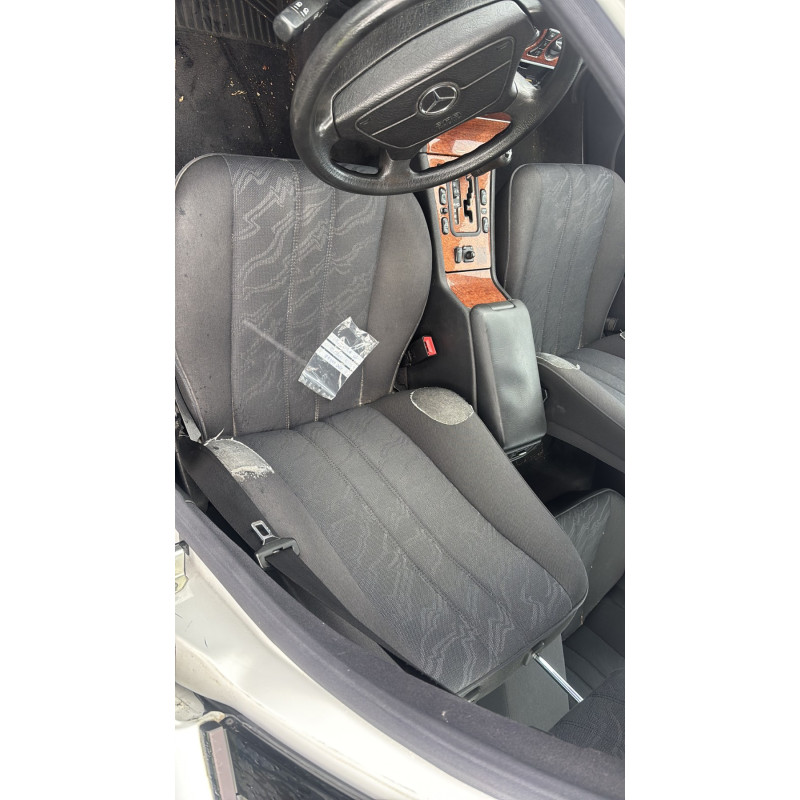 Serrure arriere gauche MERCEDES CLASSE E 210 Photo n°13