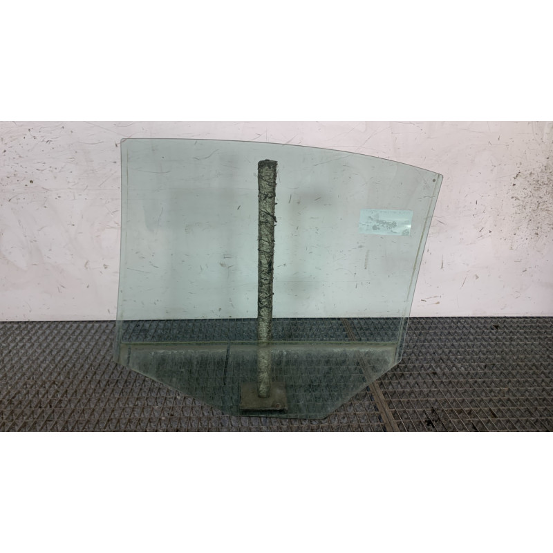 Vitre arriere droit BMW SERIE 5 E60 Photo n°4
