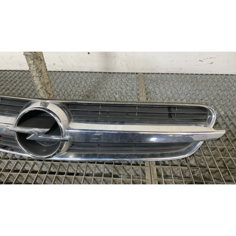Calandre OPEL VECTRA C Photo n°3
