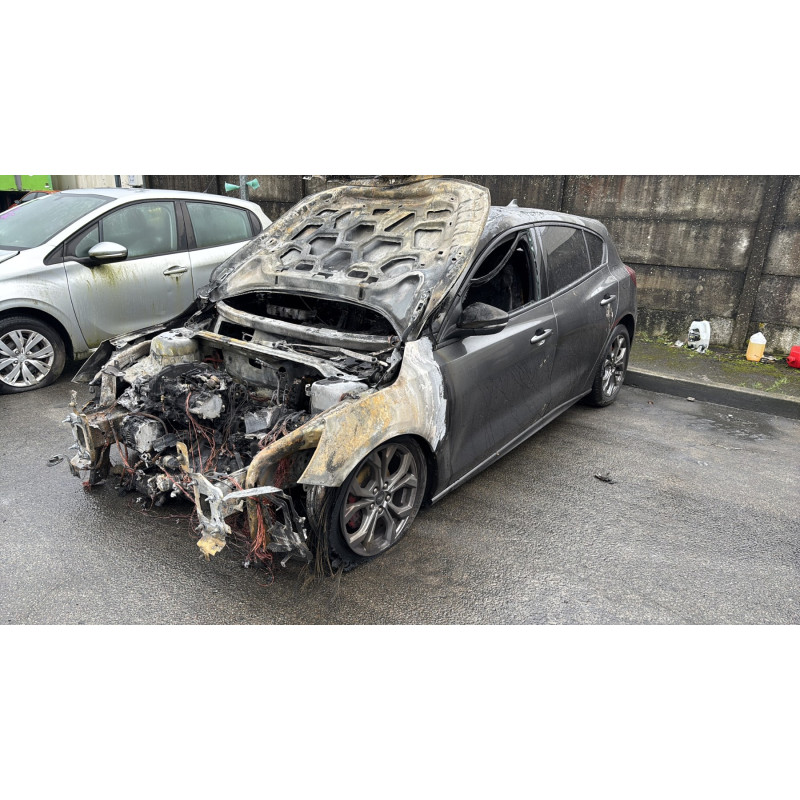 Verin de coffre FORD FOCUS 4 Photo n°5