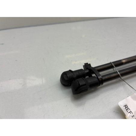 Verin de coffre OPEL AGILA A