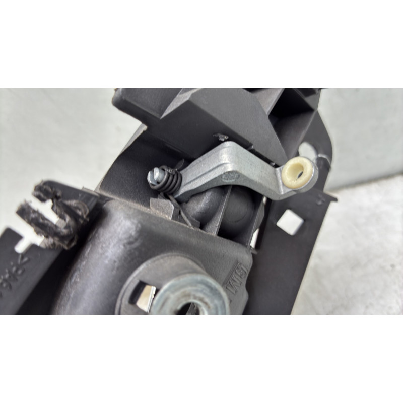 Poignee interieur arriere gauche OPEL CORSA D Photo n°5