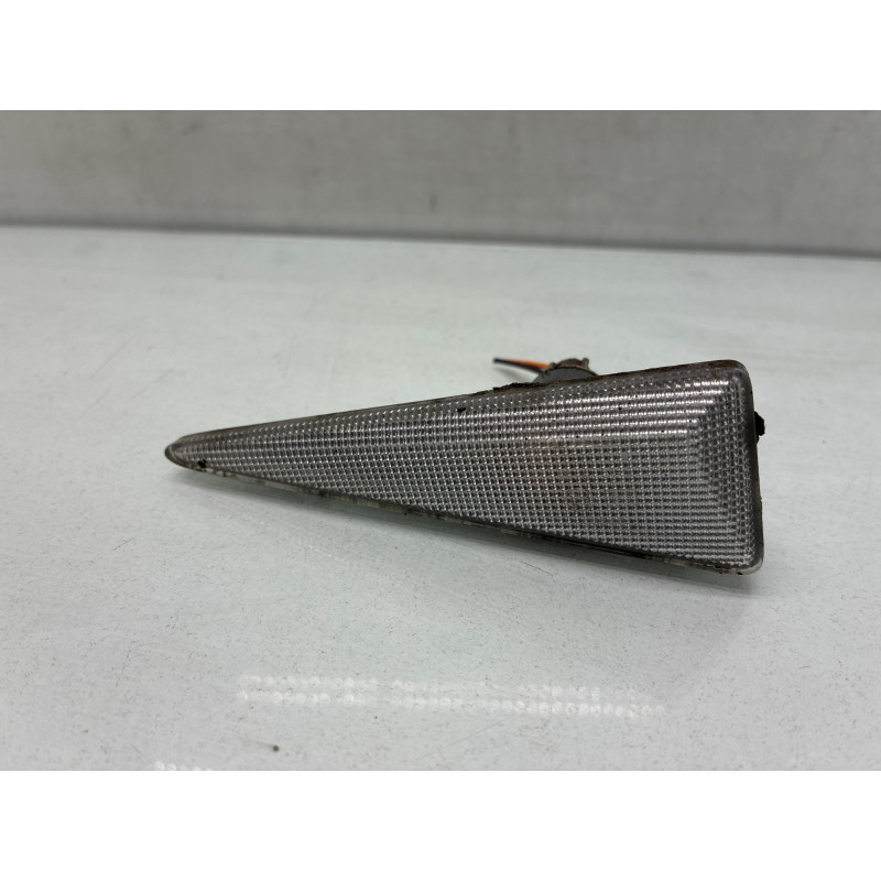 Repetiteur clignotant avant gauche (Feux) RENAULT MEGANE 2 Photo n°1