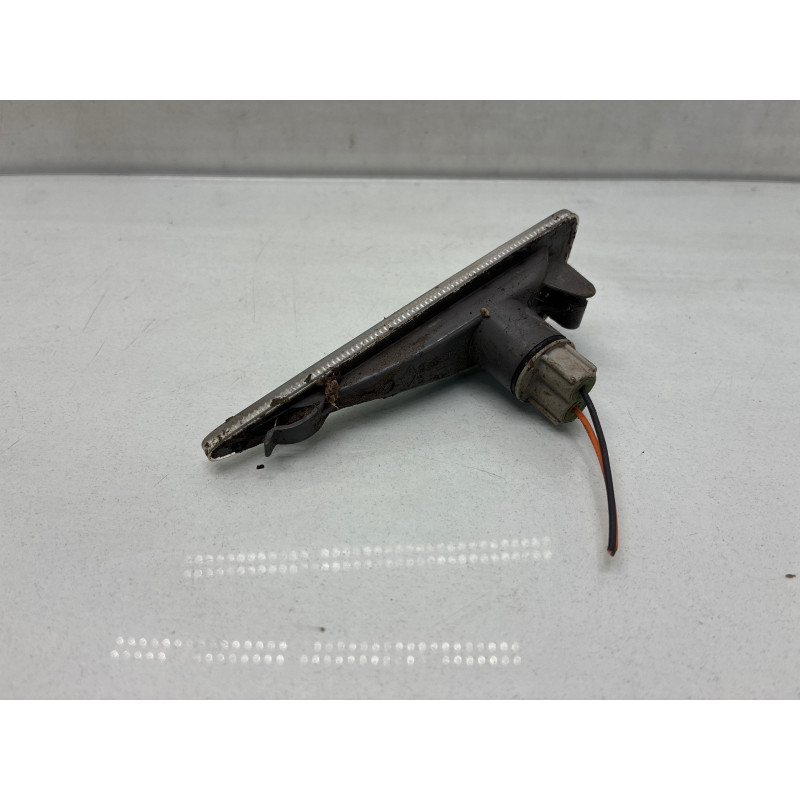 Repetiteur clignotant avant gauche (Feux) RENAULT MEGANE 2 Photo n°2