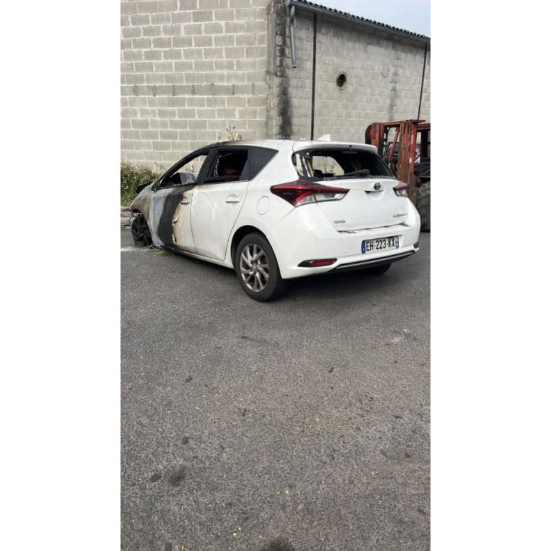 Feu arriere principal droit (feux) TOYOTA AURIS 2 Photo n°7