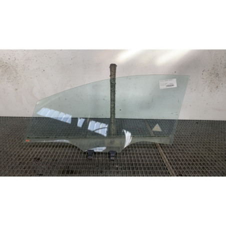 Vitre avant droit KIA RIO 3 Photo n°1