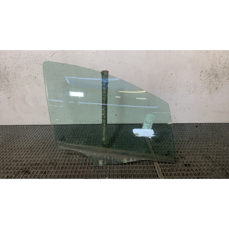 Vitre avant droit PEUGEOT 207 Photo n°4