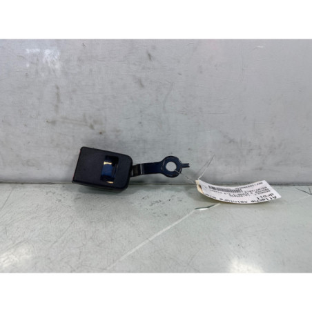 Attache ceinture avant droit RENAULT MASTER 3