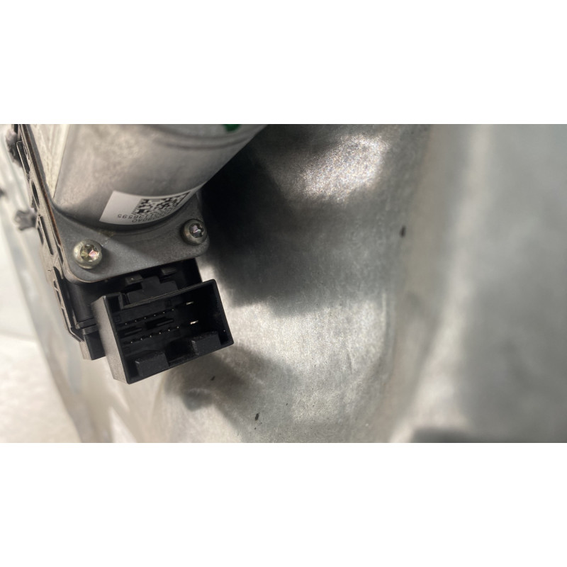 Leve vitre electrique avant gauche VOLKSWAGEN POLO 4 Photo n°4