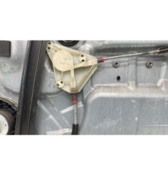 Leve vitre electrique avant gauche VOLKSWAGEN POLO 4