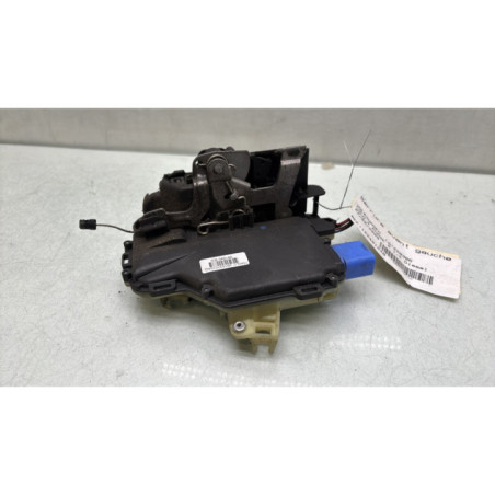 Serrure avant gauche VOLKSWAGEN POLO 4